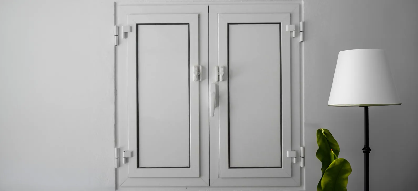Portada em PVC instalada pela Windoor em Portimão